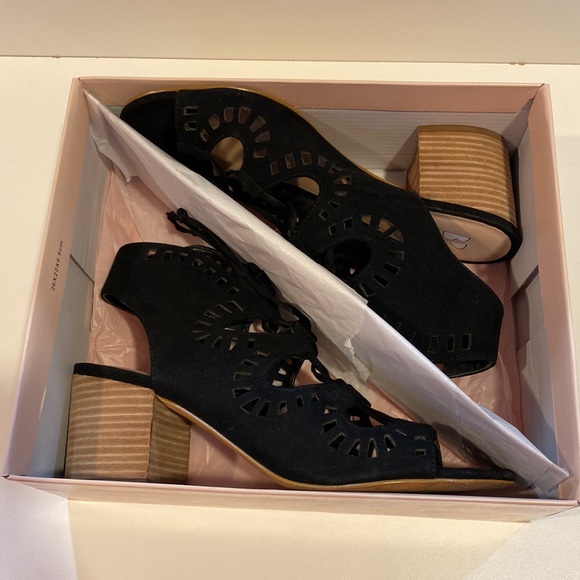 BP Decker Women's Block Heel Sandal - Picture 13 of 13